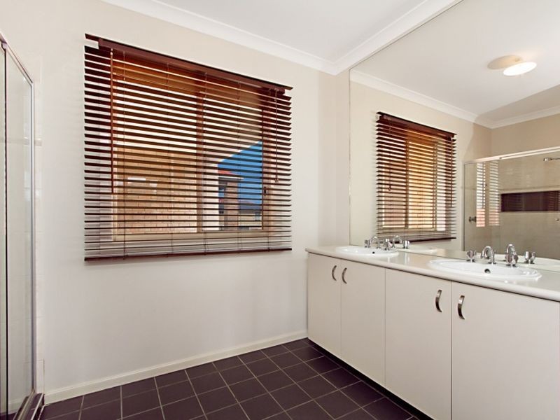 99 Valley Drive, Hidden Valley VIC 3756