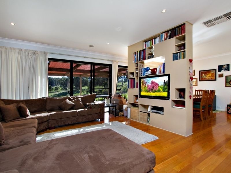 9 Fina Court, Hidden Valley VIC 3756