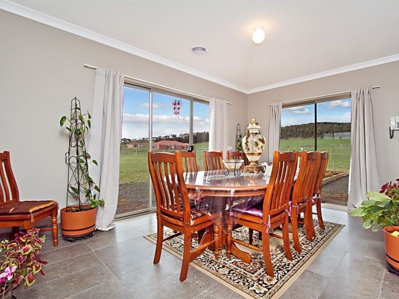 16 Cavallo Crescent, Hidden Valley VIC 3756