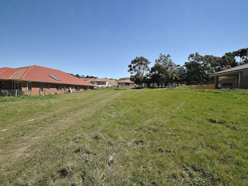 8 Carmelo Court, Hidden Valley VIC 3756