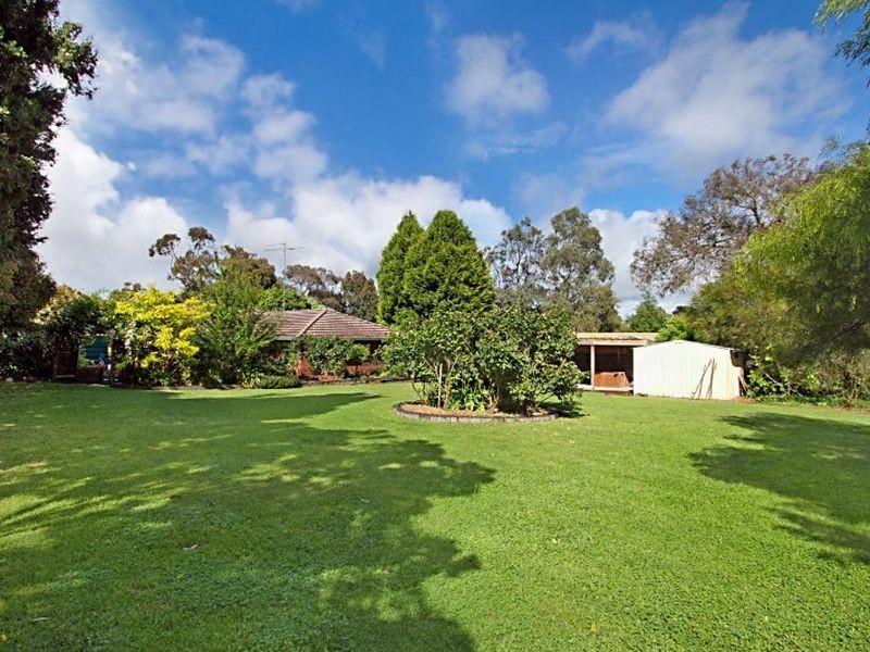 42 Station Avenue, Heathcote Junction VIC 3758