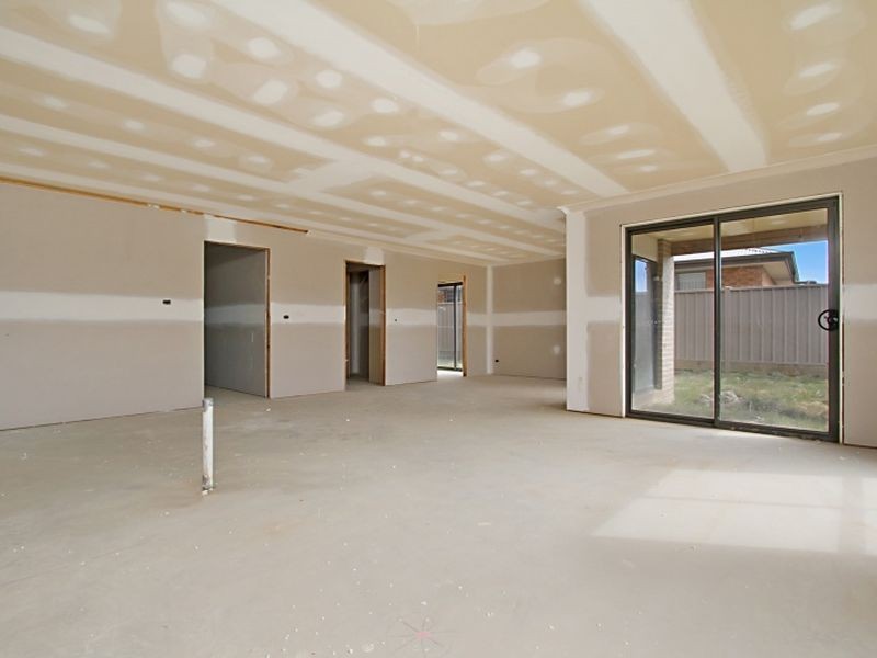 35 Adrian Circuit, Wallan VIC 3756