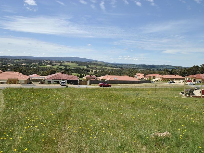 7 Ritaco Way, Hidden Valley VIC 3756