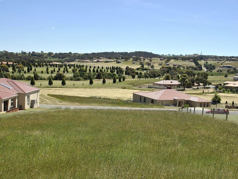 38 Craig Parry Drive, Hidden Valley VIC 3756