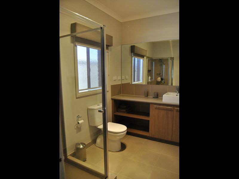 18 Greenvale Avenue, Wallan VIC 3756