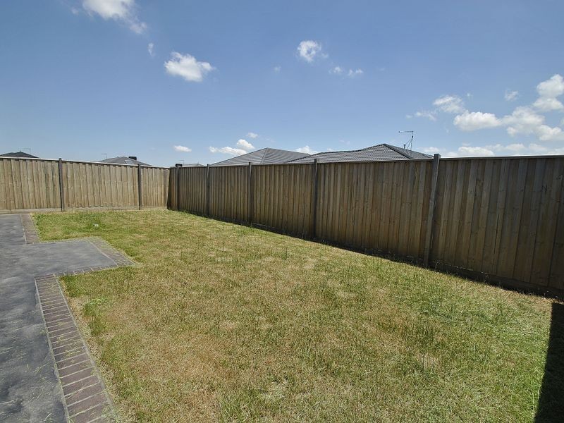 18 Greenvale Avenue, Wallan VIC 3756