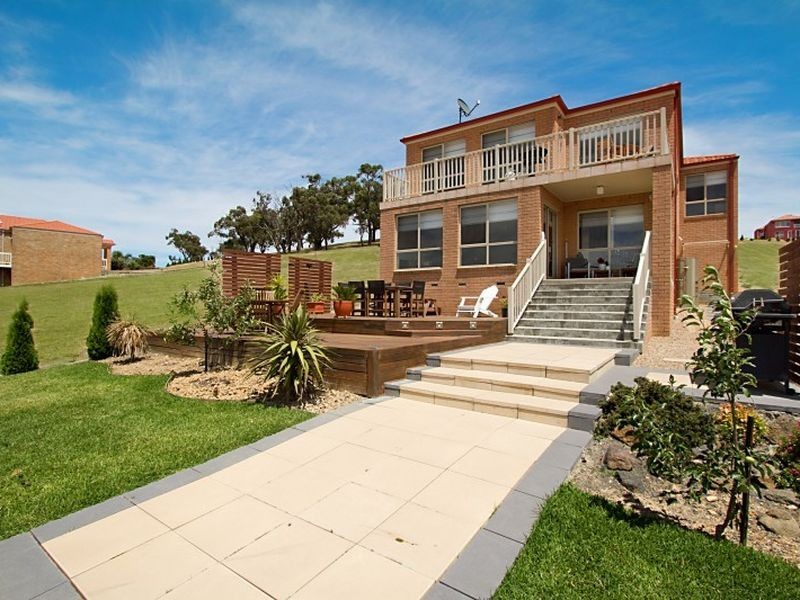 25 Siena Way, Hidden Valley VIC 3756
