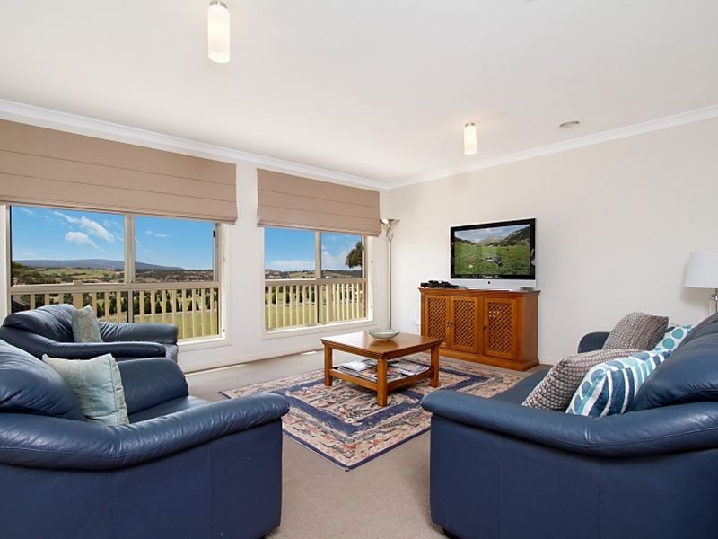 25 Siena Way, Hidden Valley VIC 3756