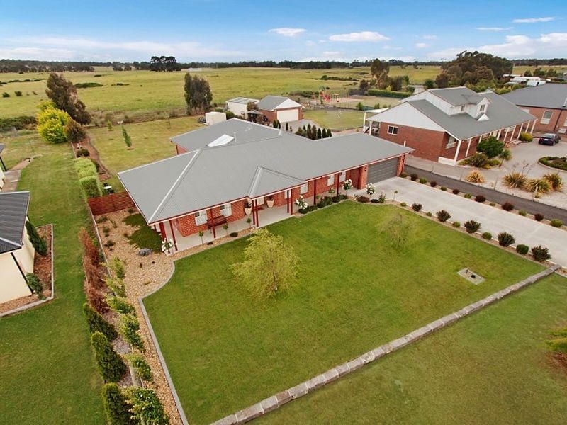 72 The Elms Boulevard, Kilmore VIC 3764