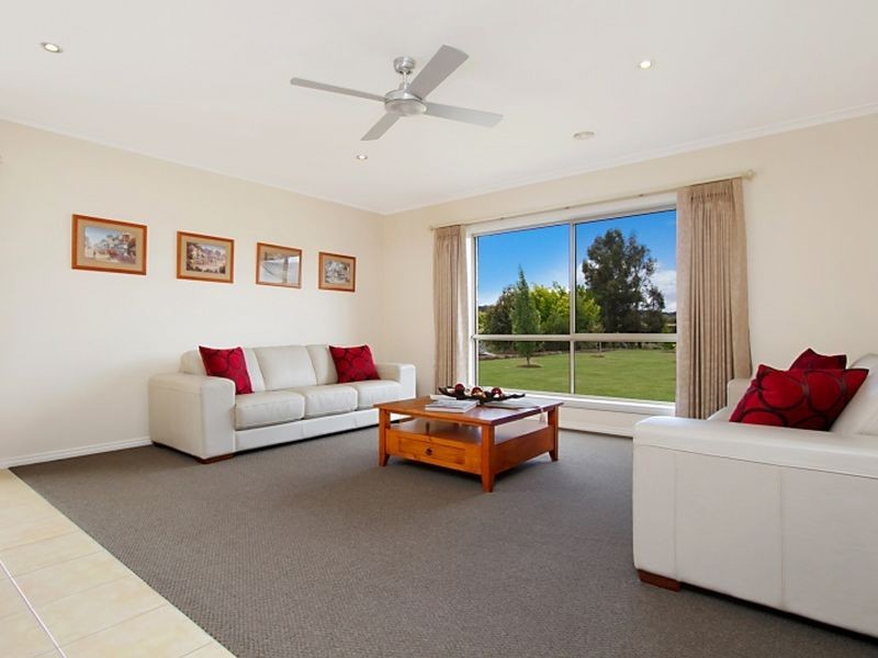 72 The Elms Boulevard, Kilmore VIC 3764