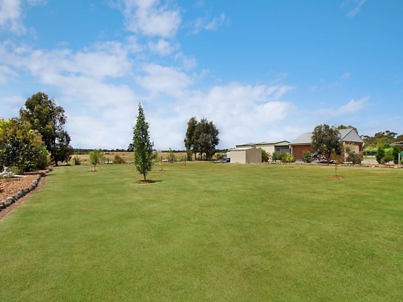 72 The Elms Boulevard, Kilmore VIC 3764