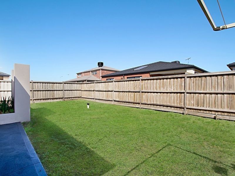 44 Buckland Hill Drive, Wallan VIC 3756