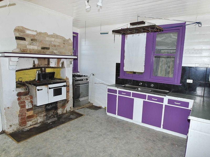 21 Pohlman Street, Romsey VIC 3434