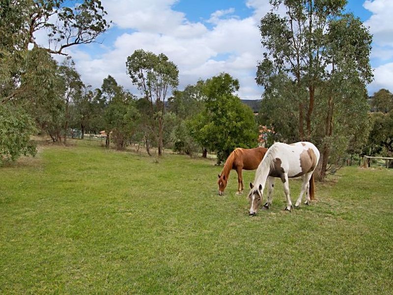 1120 Valley Drive, Hidden Valley VIC 3756