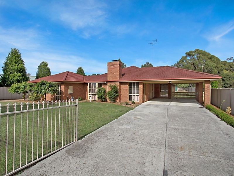 4 Centenary Drive, Kilmore VIC 3764
