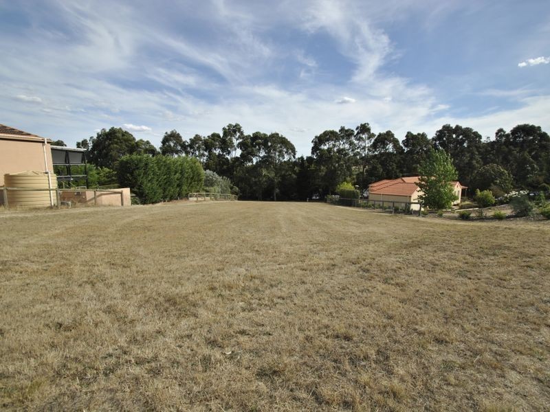 157 Valley Drive, Hidden Valley VIC 3756