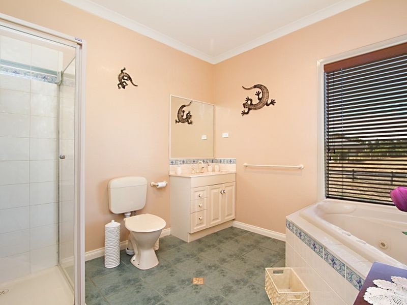 10 Morris Court, Kilmore VIC 3764