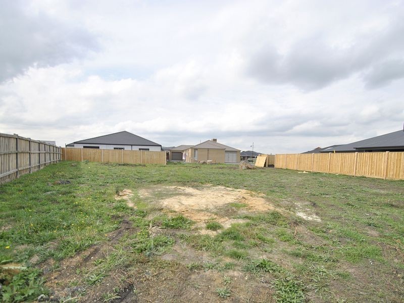 3 Blossom Way, Beveridge VIC 3753