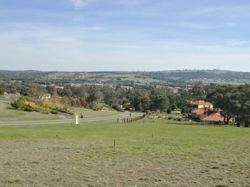 7 Emilia Court, Hidden Valley VIC 3756