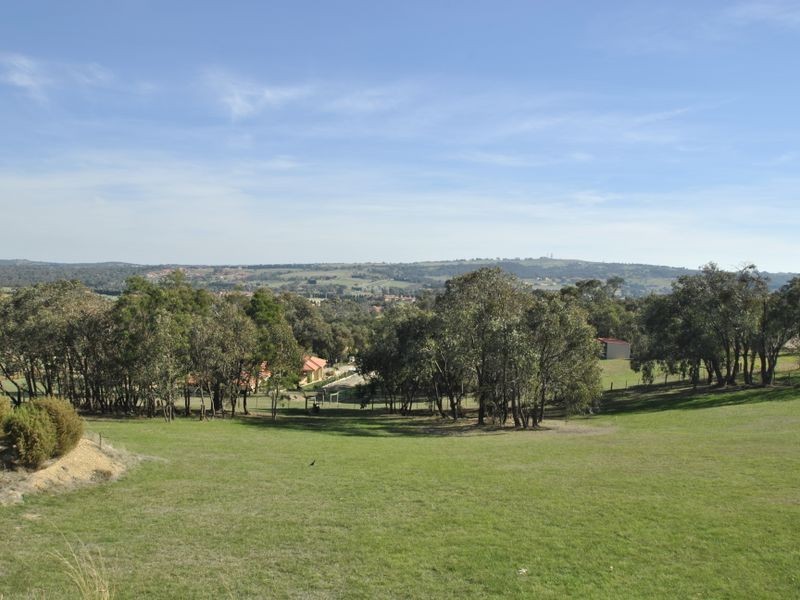 7 Emilia Court, Hidden Valley VIC 3756