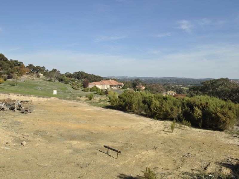 7 Emilia Court, Hidden Valley VIC 3756