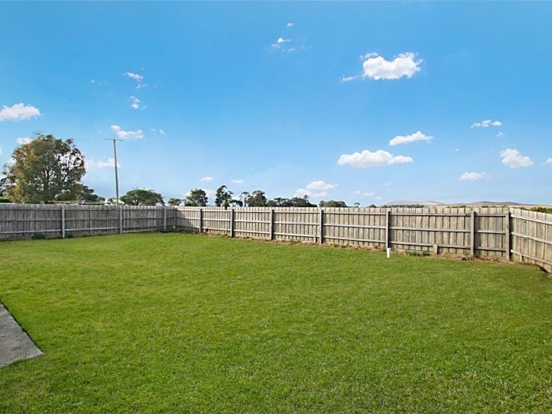 2 Stevenson Street, Wallan VIC 3756