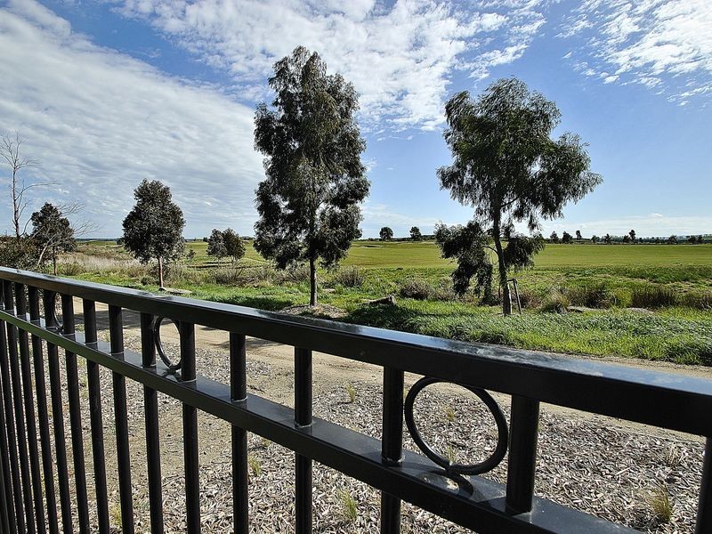 22 Mandalay Circuit, Beveridge VIC 3753