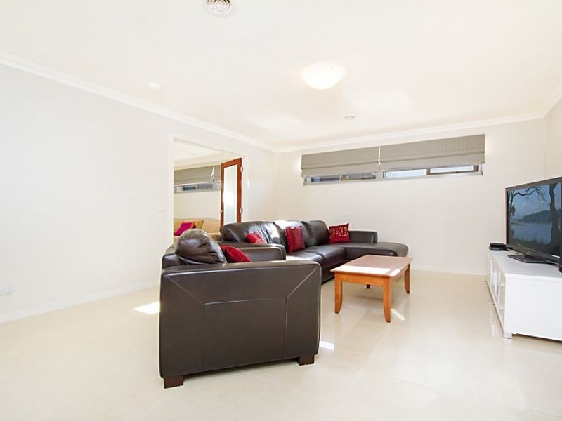 9 Craig Parry Drive, Hidden Valley VIC 3756