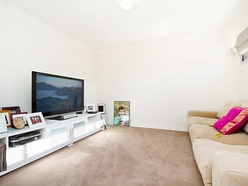 9 Craig Parry Drive, Hidden Valley VIC 3756