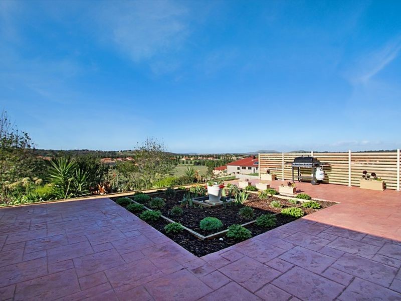 9 Craig Parry Drive, Hidden Valley VIC 3756