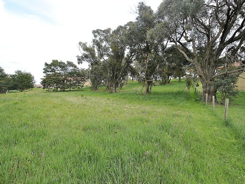 62 Valley Drive, Hidden Valley VIC 3756