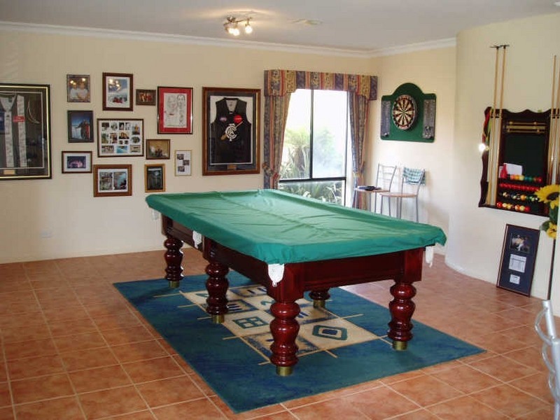 32 Lakeside Drive, Hidden Valley VIC 3756