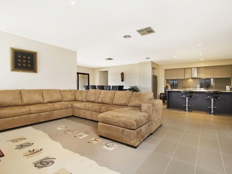 57 Mandalay Circuit, Beveridge VIC 3753
