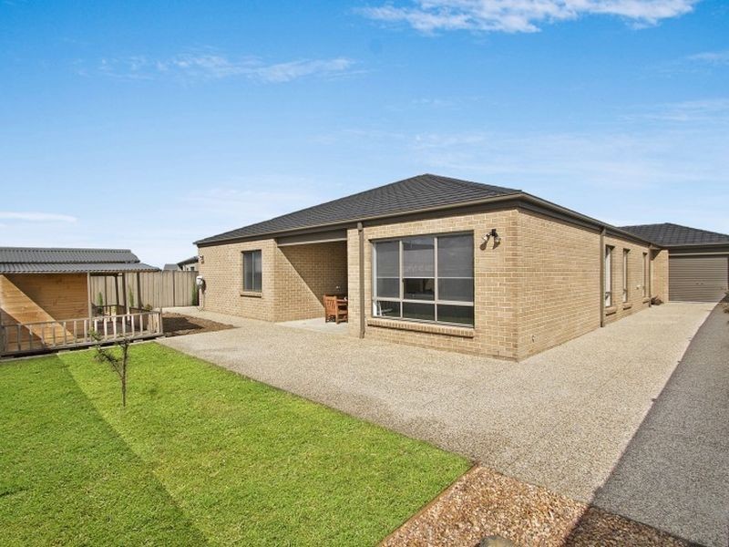 57 Mandalay Circuit, Beveridge VIC 3753