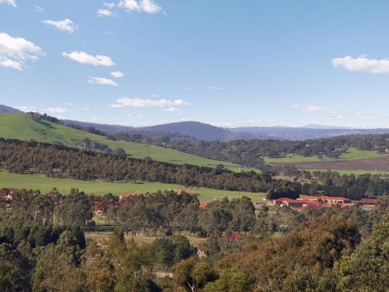 4 Ritaco Way, Hidden Valley VIC 3756