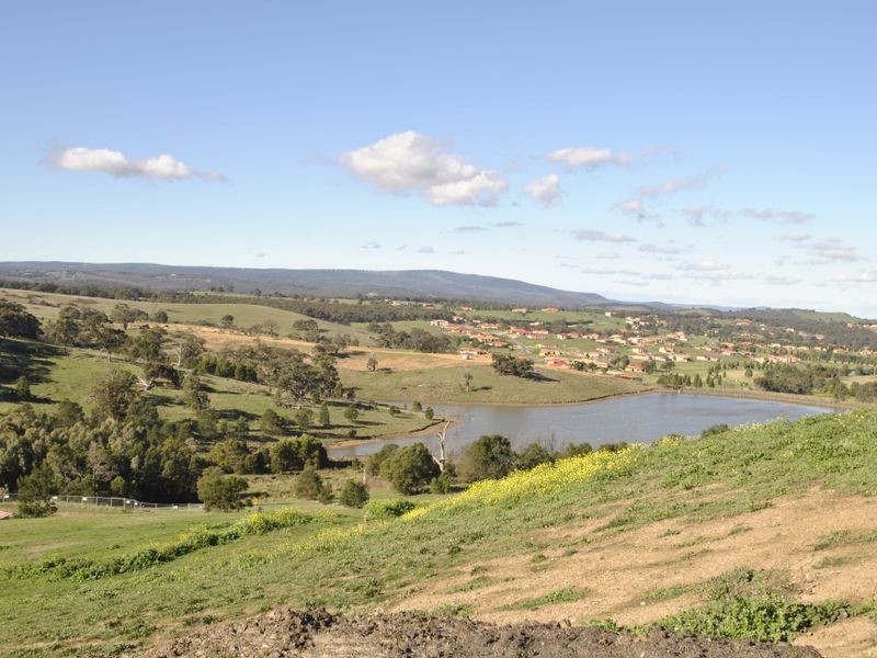 3 Grenfell Close, Hidden Valley VIC 3756