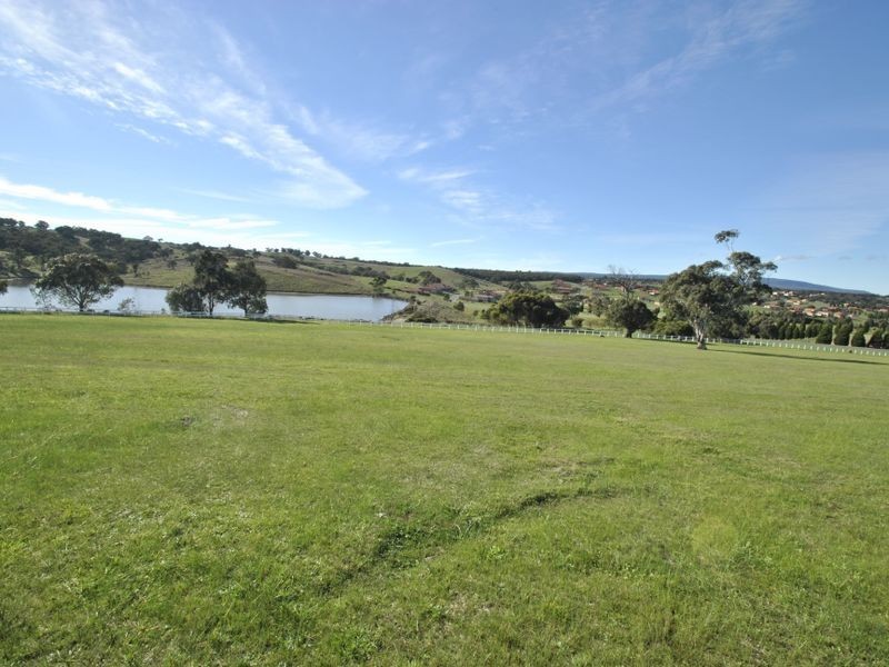 23 Siena Way, Hidden Valley VIC 3756