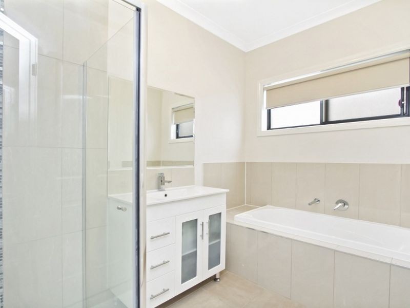 40 Buckland Hill Drive, Wallan VIC 3756