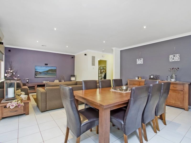 9/1 Darraweit Road, Wallan VIC 3756