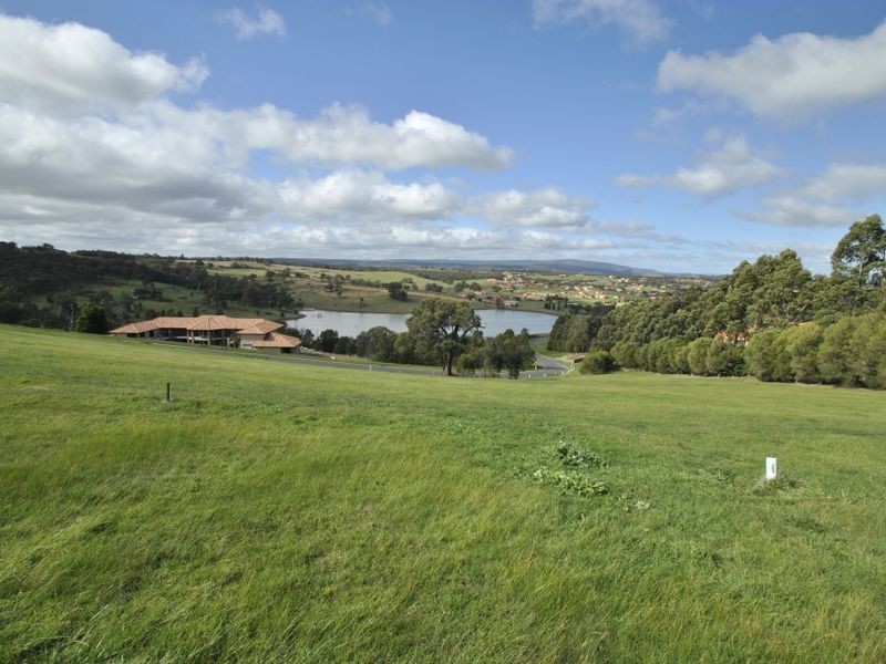 13 Siena Ridge, Hidden Valley VIC 3756