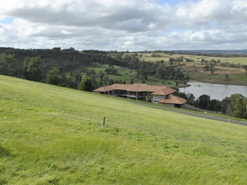 13 Siena Ridge, Hidden Valley VIC 3756