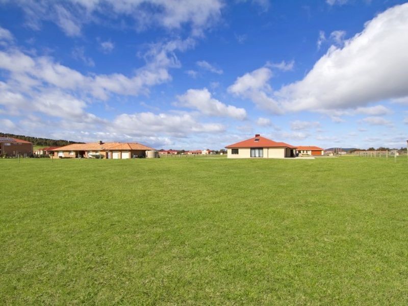 7 Cavallo Crescent, Hidden Valley VIC 3756