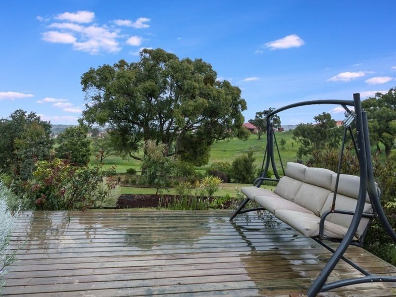 89 Valley Drive, Hidden Valley VIC 3756