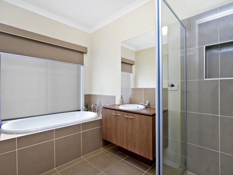 6 Buckland Hill Drive, Wallan VIC 3756