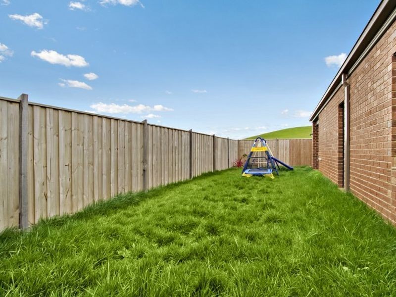 6 Buckland Hill Drive, Wallan VIC 3756