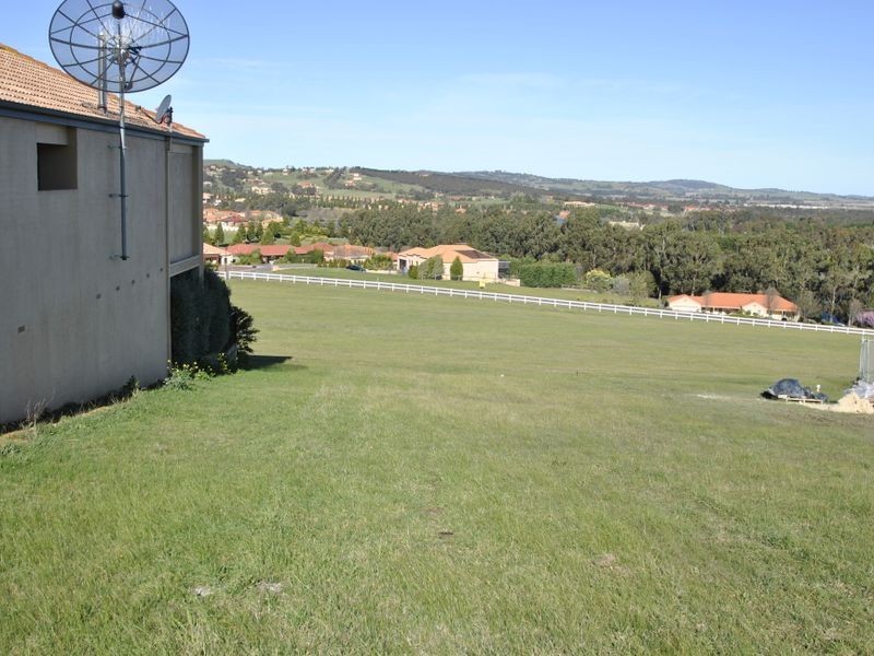 45 Siena Way, Hidden Valley VIC 3756