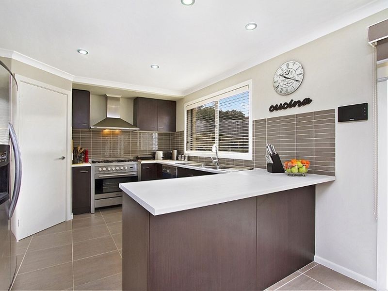 5 Augusta Way, Hidden Valley VIC 3756