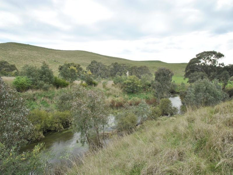 39 Darraweit Valley Road, Darraweit Guim VIC 3756