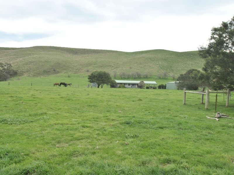 39 Darraweit Valley Road, Darraweit Guim VIC 3756