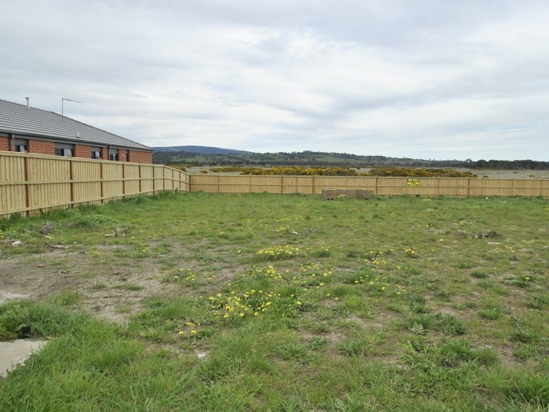 143 Wallara Waters Boulevard, Wallan VIC 3756